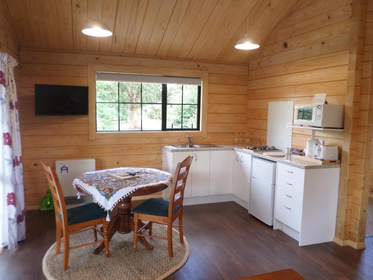 Central Chalets Ltd อเล็กซานดรา ภายนอก รูปภาพ