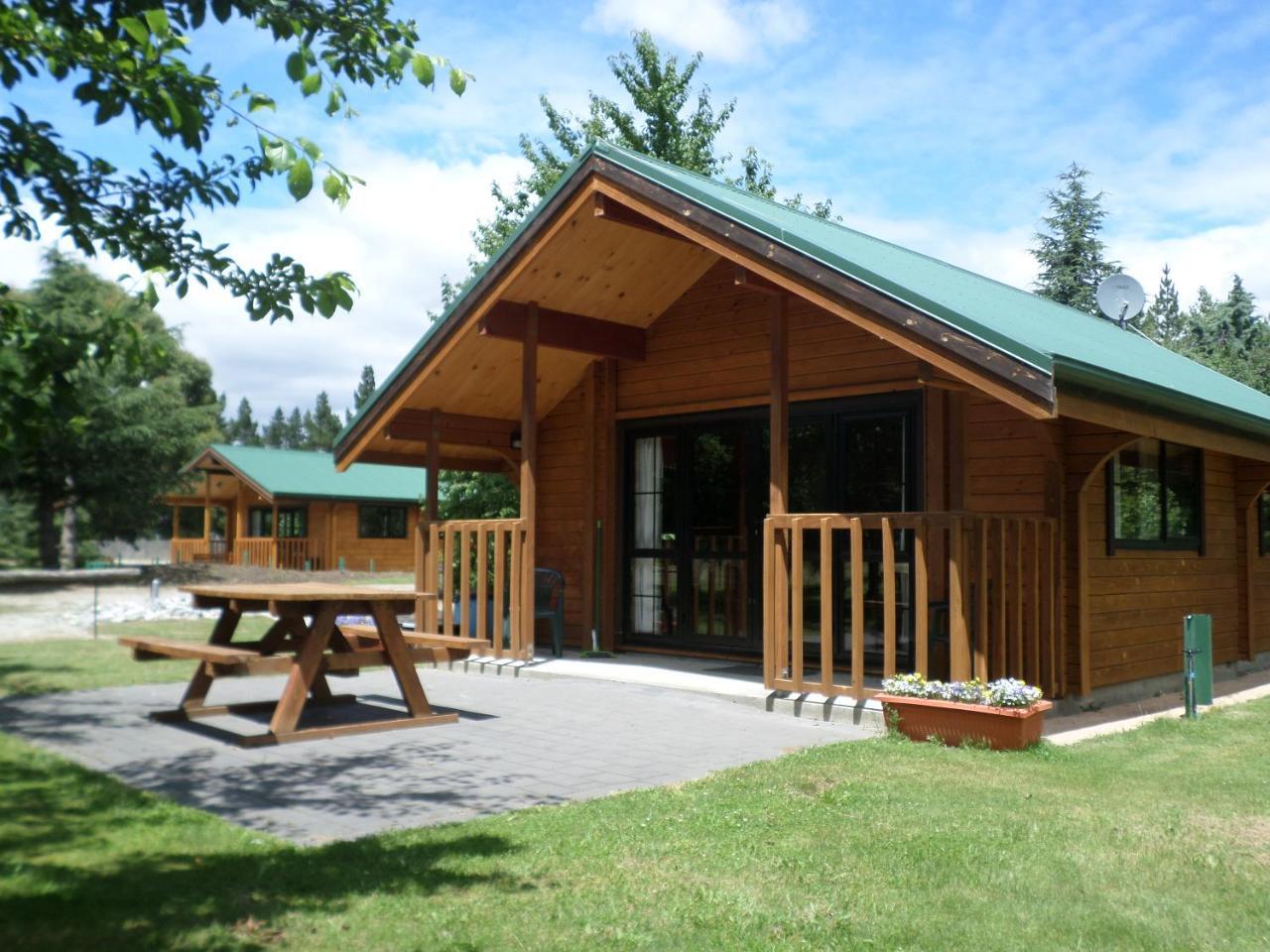 Central Chalets Ltd อเล็กซานดรา ภายนอก รูปภาพ